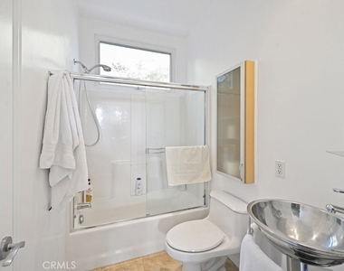 326 Loma Terrace - Photo Thumbnail 19