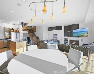 326 Loma Terrace - Photo Thumbnail 4