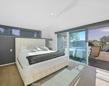 326 Loma Terrace - Photo Thumbnail 18