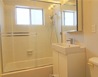 807 E Cottonwood Road - Photo Thumbnail 7