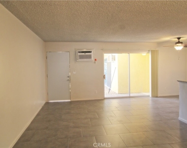 807 E Cottonwood Road - Photo Thumbnail 4