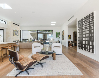 1205 Las Lomas Place - Photo Thumbnail 16