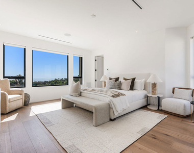 1205 Las Lomas Place - Photo Thumbnail 18
