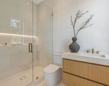 1205 Las Lomas Place - Photo Thumbnail 24