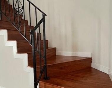 4826 Rosewood Avenue - Photo Thumbnail 11
