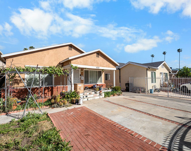 432 N Harvard Boulevard - Photo Thumbnail 4