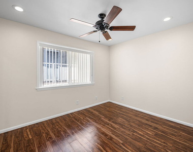 432 N Harvard Boulevard - Photo Thumbnail 5