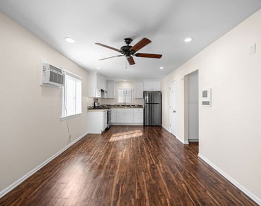 432 N Harvard Boulevard - Photo Thumbnail 10