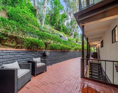 9305 Beverly Crest Drive - Photo Thumbnail 58