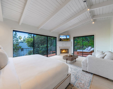 9305 Beverly Crest Drive - Photo Thumbnail 39