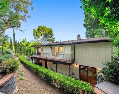 9305 Beverly Crest Drive - Photo Thumbnail 59