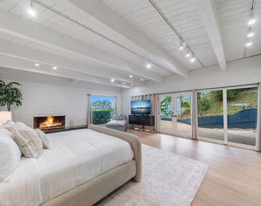 9305 Beverly Crest Drive - Photo Thumbnail 44