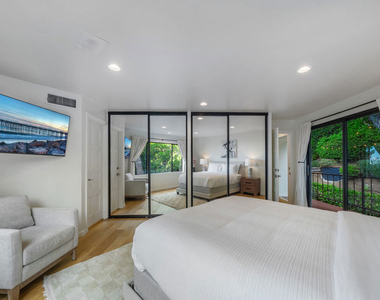 9305 Beverly Crest Drive - Photo Thumbnail 36