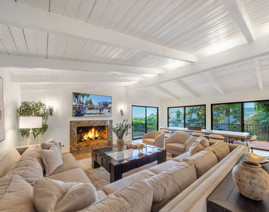 9305 Beverly Crest Drive - Photo Thumbnail 15