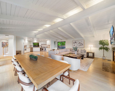 9305 Beverly Crest Drive - Photo Thumbnail 17