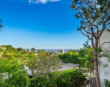 9305 Beverly Crest Drive - Photo Thumbnail 25