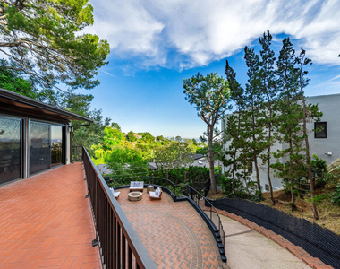 9305 Beverly Crest Drive - Photo Thumbnail 24