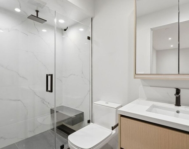 11769 Bellagio Road - Photo Thumbnail 12