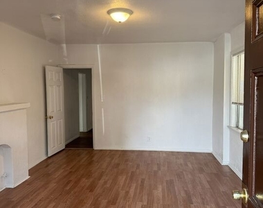 5042 Ferndale Street - Photo Thumbnail 3