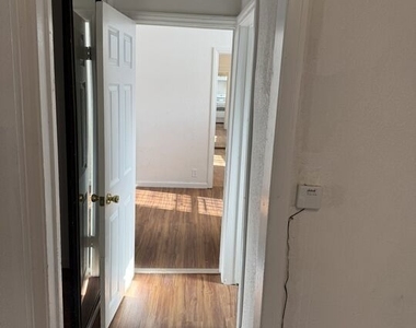 5042 Ferndale Street - Photo Thumbnail 7