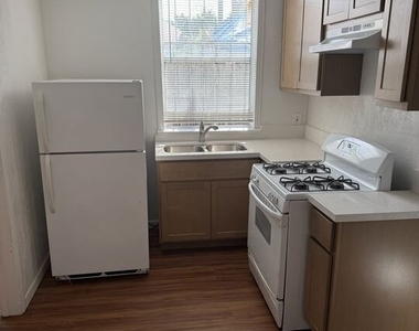 5042 Ferndale Street - Photo Thumbnail 17
