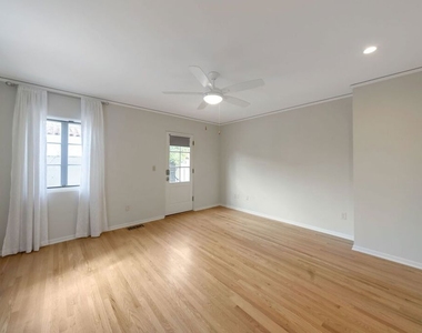 1349 Meadowbrook Avenue - Photo Thumbnail 12