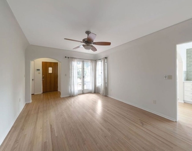 1349 Meadowbrook Avenue - Photo Thumbnail 2