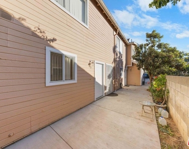 14112 Delano Street - Photo Thumbnail 13