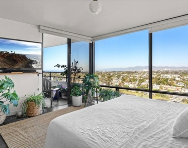 4316 Marina City Drive - Photo Thumbnail 1