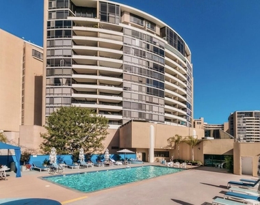 4316 Marina City Drive - Photo Thumbnail 32