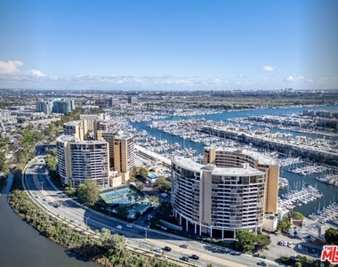 4316 Marina City Drive - Photo Thumbnail 38