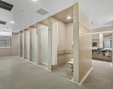 4316 Marina City Drive - Photo Thumbnail 30