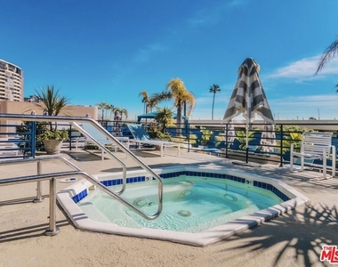 4316 Marina City Drive - Photo Thumbnail 34
