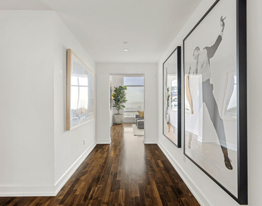 900 W Olympic Boulevard - Photo Thumbnail 26