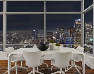 900 W Olympic Boulevard - Photo Thumbnail 19