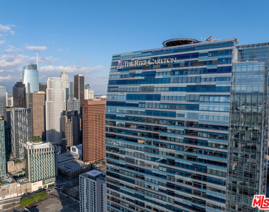 900 W Olympic Boulevard - Photo Thumbnail 51