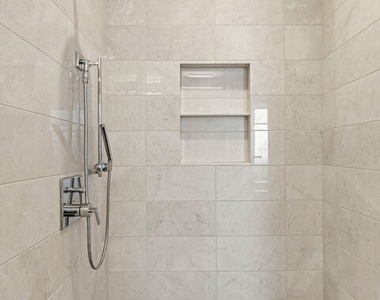 900 W Olympic Boulevard - Photo Thumbnail 34