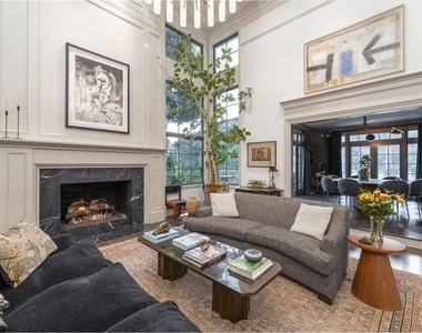 7171 Chelan Way - Photo Thumbnail 10
