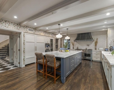 7171 Chelan Way - Photo Thumbnail 12