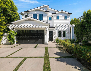 4268 Colbath Avenue - Photo Thumbnail 1