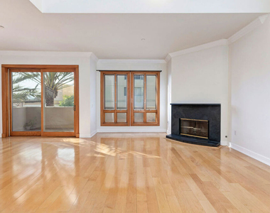 411 N Oakhurst Drive - Photo Thumbnail 4