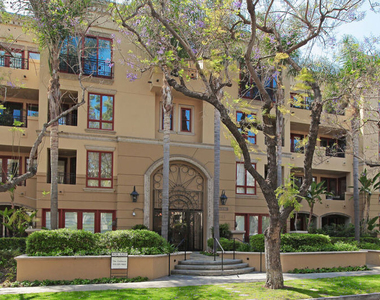 411 N Oakhurst Drive - Photo Thumbnail 1
