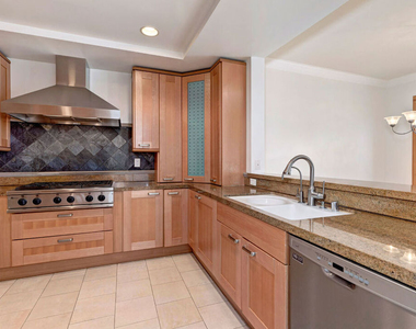 411 N Oakhurst Drive - Photo Thumbnail 9