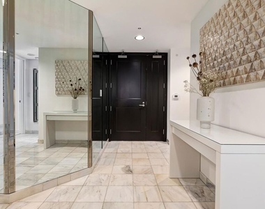 10520 Wilshire Boulevard - Photo Thumbnail 20