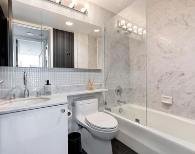 10520 Wilshire Boulevard - Photo Thumbnail 27