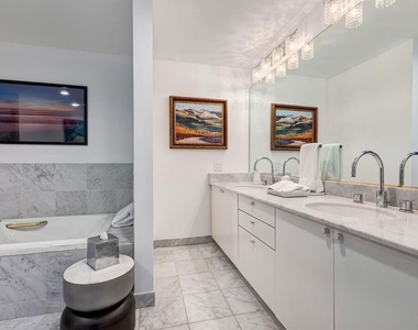 10520 Wilshire Boulevard - Photo Thumbnail 23