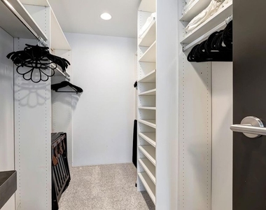 10520 Wilshire Boulevard - Photo Thumbnail 25