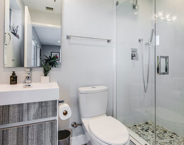 7191 Pacific View Drive - Photo Thumbnail 17