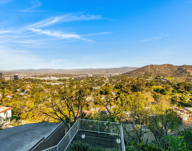 7191 Pacific View Drive - Photo Thumbnail 22