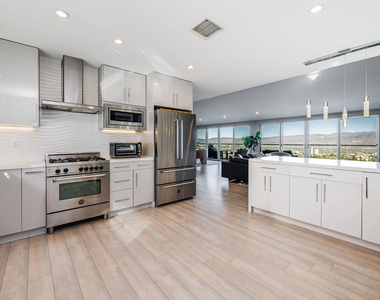 7191 Pacific View Drive - Photo Thumbnail 7